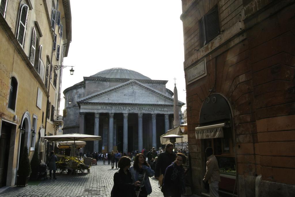 Apartamento Pantheon Domus Valentino Roma Exterior foto